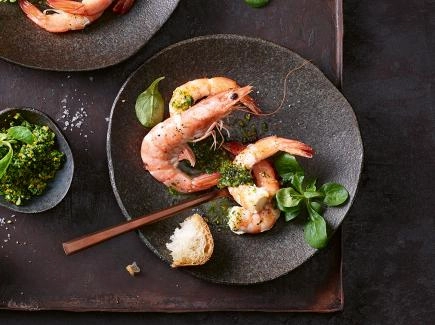 Gebratene Shrimps mit Orangen-Nüsslisalat- Gremolata