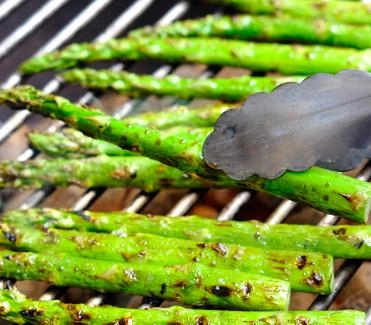 2016-05 spargeln vom grill