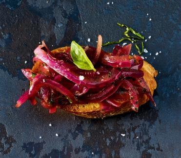 201704 crostini rote zwiebeln