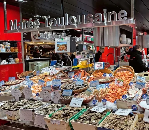 Egal, ob Fisch, Meeresfrüchte oder die berühmte «Saucisse de Toulouse»: Auf dem «Marché Vicor Hugo» findet man alles.