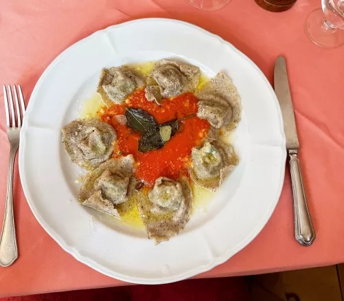 Buchweizenravioli im «Veltlinerkeller».