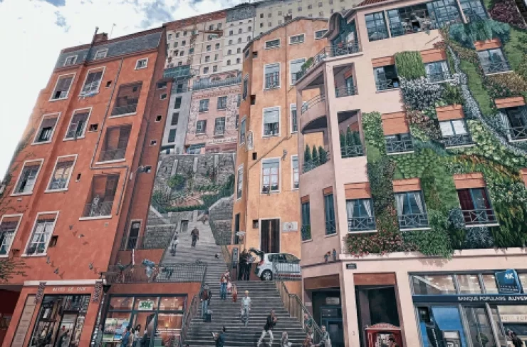 Aufwendige Wandgemälde wie hier im Stadtteil Croix-Rousse sind typisch für Lyon.