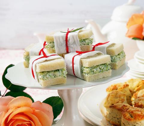 traditionelle-gurkensandwiches.jpg