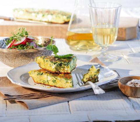 05-2015-radieschenblaetter-frittata-mit-marinierten-radieschen
